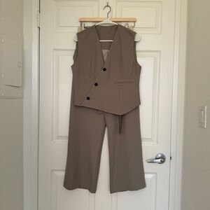 Khaki Sleeveless Jumpsuit
